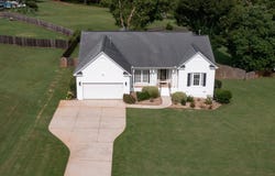 134 Carsons Pond Drive, Simpsonville, SC 29681