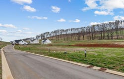 674 Black Bear Circle, Loudon, TN 37774