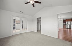W197n17022 Stonewall Dr, Jackson, WI 53037