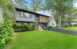 91 Amherst Ave, Woodbridge Twp., NJ 07067-2018