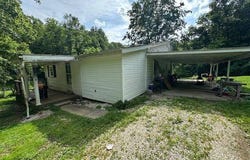 263 Mays Road, Sandy Hook, KY 41171