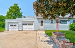 205 N 2nd, Manistique, MI 49854