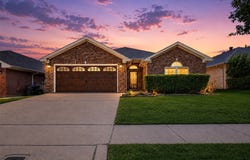 4820 Eagle Trace Drive, Fort Worth, TX 76244