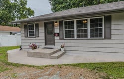 606 S 23rd Terrace, Lexington, MO 64067