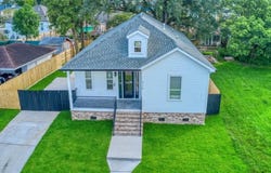 316 LIVINGSTON Avenue, Arabi, LA 70032