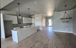 2417 Bruin Dr, Spicewood, TX 78669