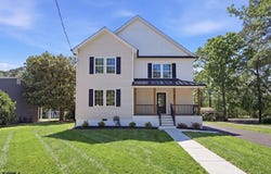 83 Lakeshore Dr, Hammonton, NJ 08037
