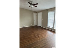 3451 RIDGE Avenue, Springfield, IL 62702