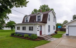 611 W Dwelle Street, Lake City, MN 55041
