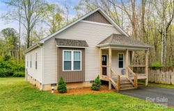 220 Mount Allen Heights, Black Mountain, NC 28711