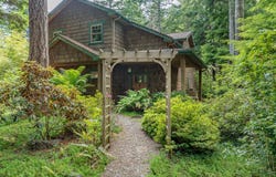 56190 BULLARDS FERRY RD, Bandon, OR 97411