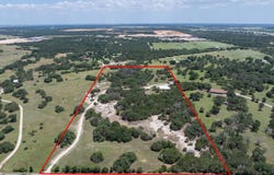 1201 County Road 229, Florence, TX 76527