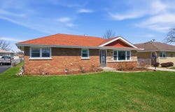 7824 W 74th Street, Bridgeview, IL 60455