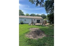 513 POWAHATAN Drive, Independence, MO 64056