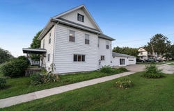 303 N Stanton, DAVIS, IL 61019
