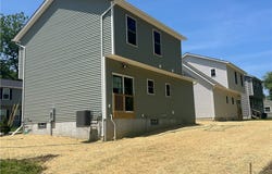 5025 Lakeview Drive, Mentor, OH 44060