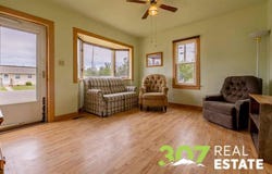 354 W 4th St, Powell, WY 82435