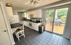 39 Brookview Avenue, Waterbury, CT 06706