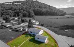 S1578 Lake Street, Alma, WI 54610