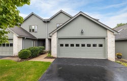 3 Woodbury Way, Fairport, NY 14450