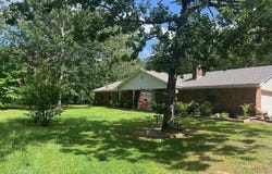 2195 Montgomery Dr, Waldron, AR 72958