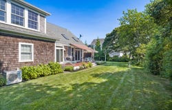 42 Deacon Vincent Way, Edgartown, MA 02539