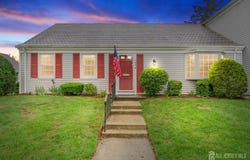 104 GLENWOOD Lane, Monroe, NJ 08831
