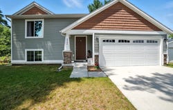 6593 N Maple Hill Road, Howard City, MI 49329