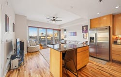 929 Portland Avenue, Minneapolis, MN 55404