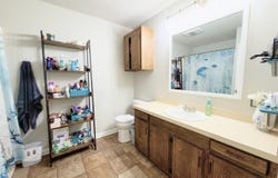127 Oakview Dr, Houma, LA 70364