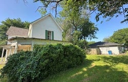 202 Mill Street, Valley View, TX 76272
