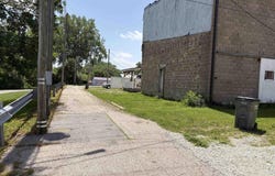 216 S State Street, South Whitley, IN 46787