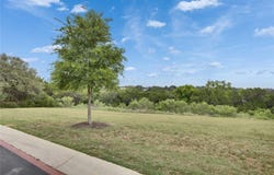 516 E Slaughter LN, Austin, TX 78744