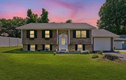2701 East Road, Danville, IL 61832
