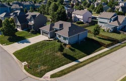 19392 W 210TH Street, Spring Hill, KS 66083