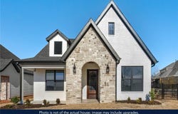 2319  S 31st  ST, Rogers, AR 72758