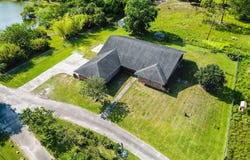 4950 Country Place, Grant, FL 32949
