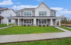 883 Main Street, Holland, MI 49423