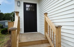 9 2nd Street, Bourne, MA 02532