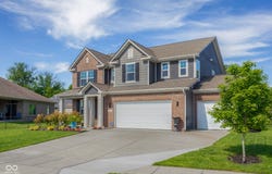 2736 Victory Drive, Columbus, IN 47203