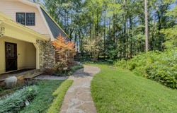 2037 Stoneleigh, Stone Mountain, GA 30087