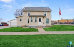 1600 W 9th St, Sioux Falls, SD 57104-3304