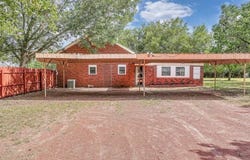 111 N Crittenden Avenue, Mangum, OK 73554