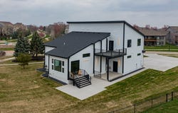 16538 Boston Parkway, Clive, IA 50325