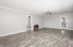 104 Fox Run Ct, Killen, AL 35645