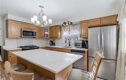 4 Rosemont Avenue, Johnston, RI 02919