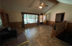 984 750th Road, Centerview, MO 64019