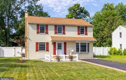 412 CORINTHIAN AVENUE, HATBORO, PA 19040
