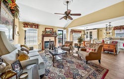 5342 S Tanager Avenue, Battlefield, MO 65619