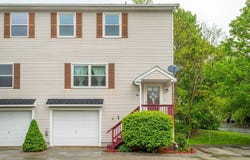 10 West Ave, Webster, MA 01570